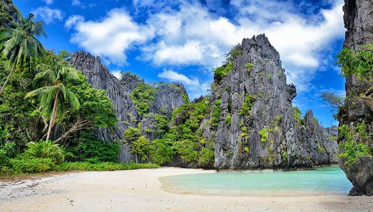 Playa aislada en El Nido