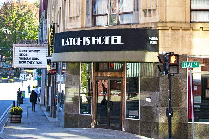 Hotel Latchis