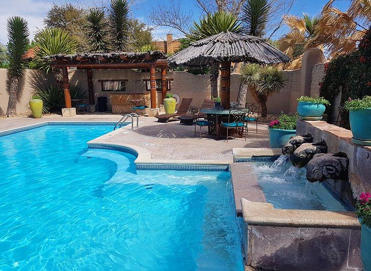 Piscine de l'hôtel Gage
