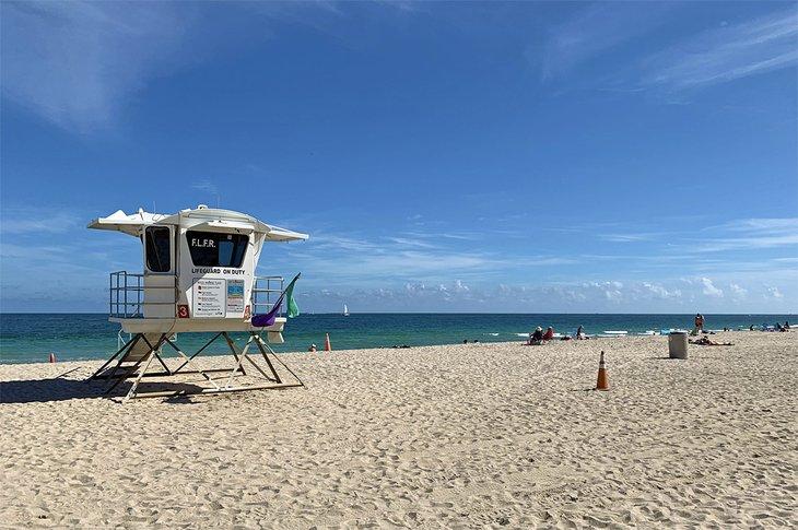 Une tour de sauveteur à la plage de Fort Lauderdale