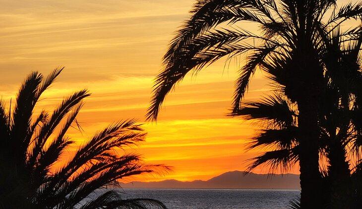 Atardecer sobre Playa Granada