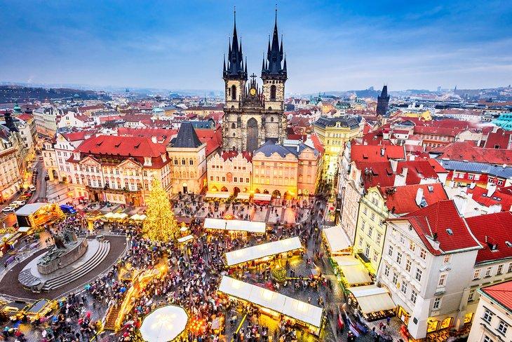 Mercado navideño de Praga en la Plaza de la Ciudad Vieja