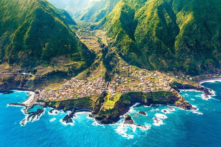 Vista aérea de Seixal, Madeira