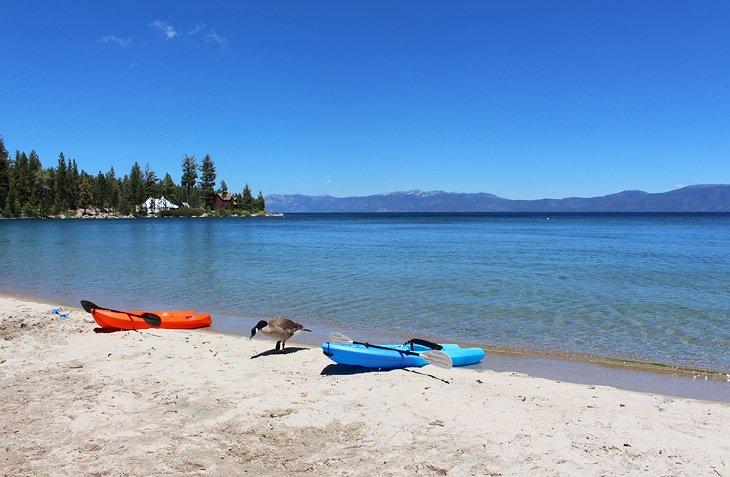 Meeks Bay Resort y Marina