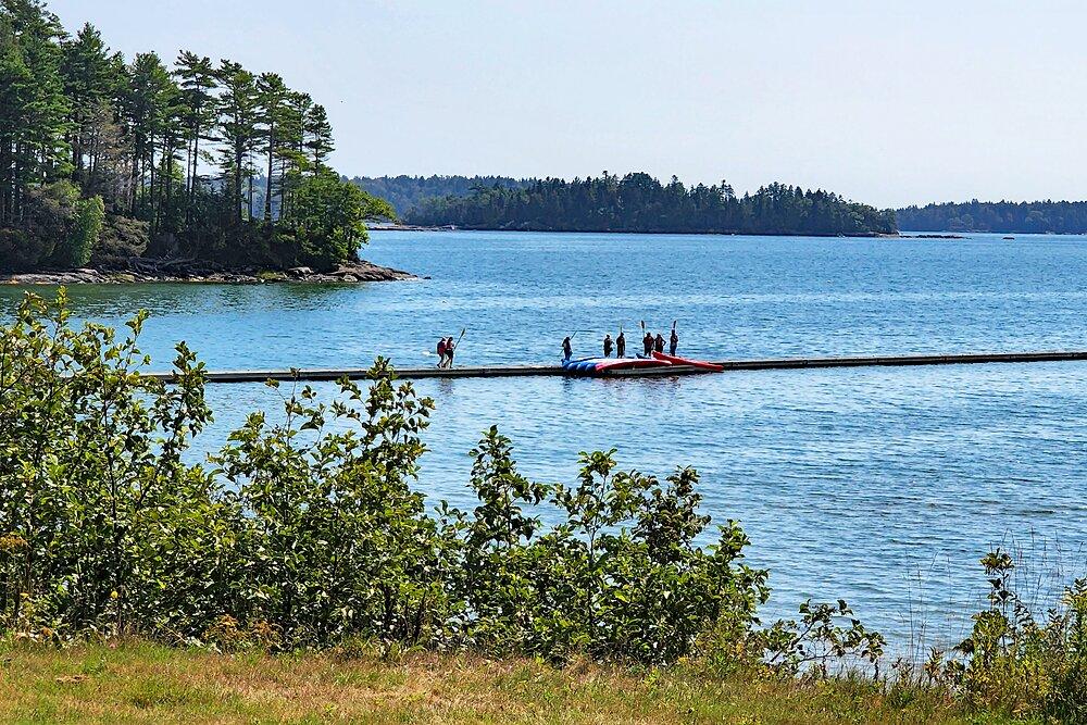 Cours de kayak en mer au centre de kayak L.L. Bean Flying Point | Photo Copyright: Lura R Seavey