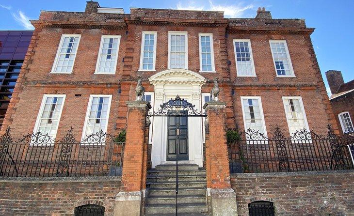 Pallant House Gallery