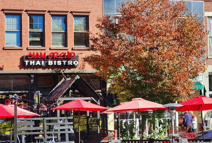 Siam Orchid Thai Bistro, centro de Concord | Foto Copyright: Lura Seavey