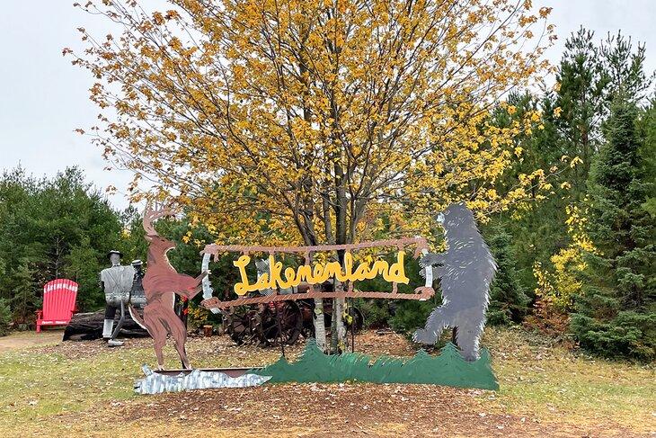 Parc de Sculptures Lakenenland | Photo Copyright: Meagan Drillinger