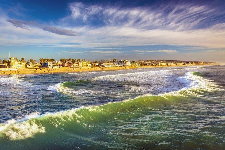 Olas rompiendo en Imperial Beach