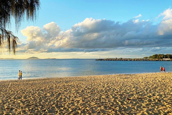 Playa de Mooloolaba al atardecer