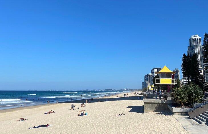 Surfers Paradise Beach | Copyright Foto: Karen Hastings