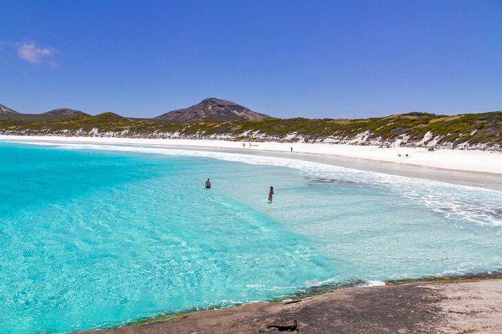 Hermosa playa de arena en Esperance, Australia Occidental