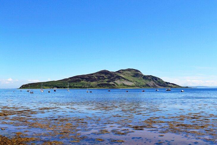 Holy Isle en Lamlash Bay