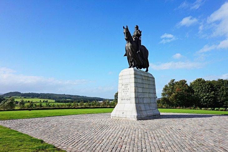 Estatua de Robert the Bruce en el sitio de la Batalla de Bannockburn