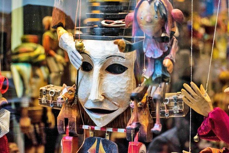 Une boutique de marionnettes à Prague
