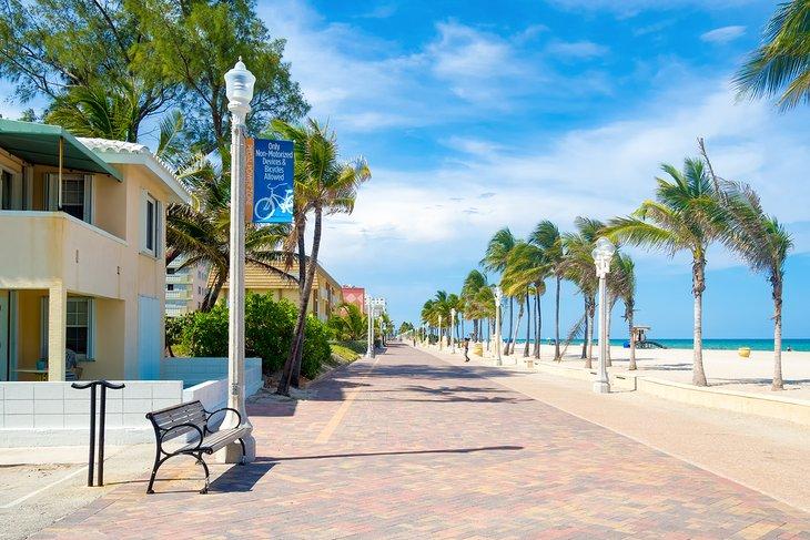 La fameuse promenade de Hollywood Beach