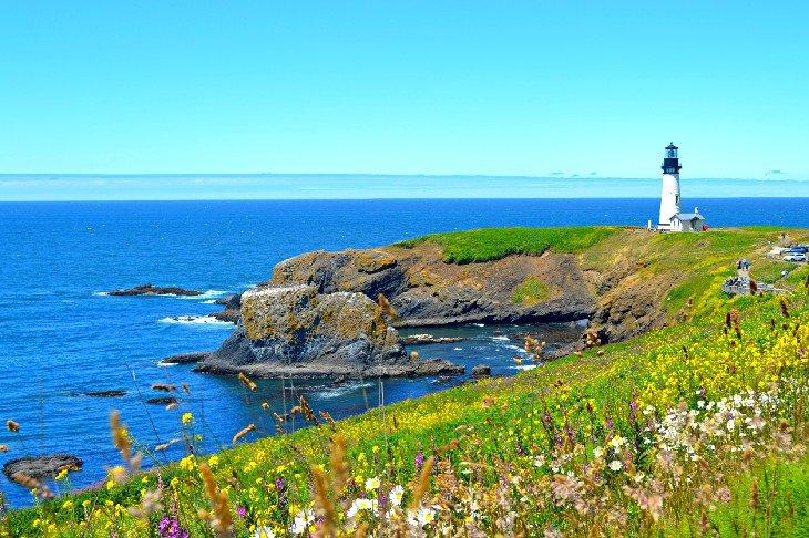 Faro de Yaquina en la Cabeza de Yaquina
