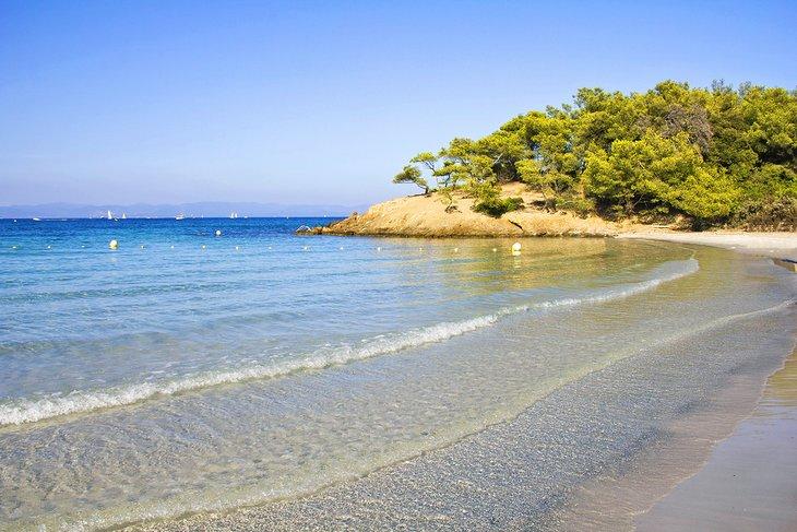 Playa en la isla de Île de Porquerolles