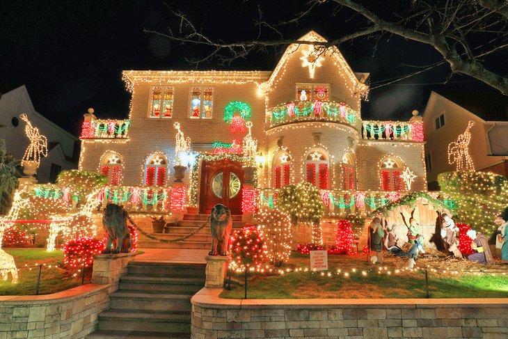 Decoraciones navideñas en Dyker Heights