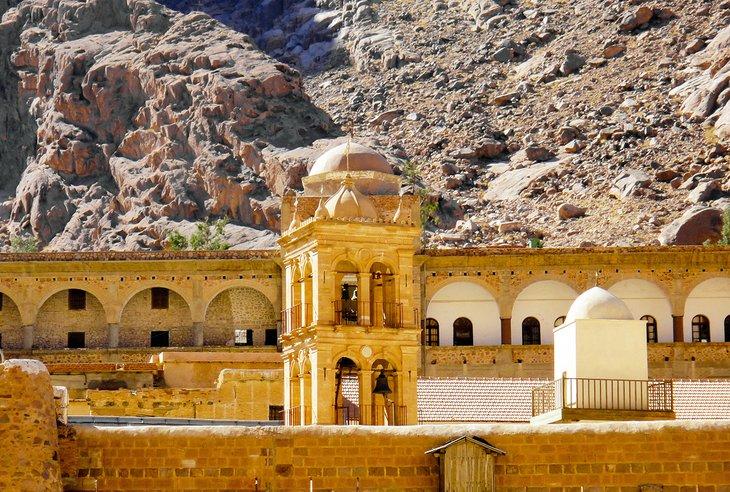 Mezquita del Monasterio a la derecha de la Iglesia de la Transfiguración