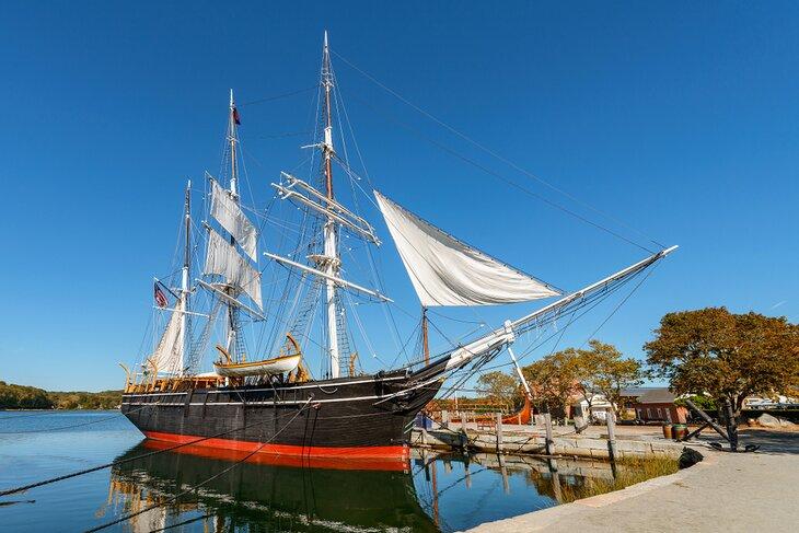Barco ballenero Charles W. Morgan en el Museo Mystic Seaport