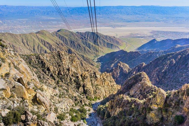 Teleférico aéreo hacia el Monte San Jacinto