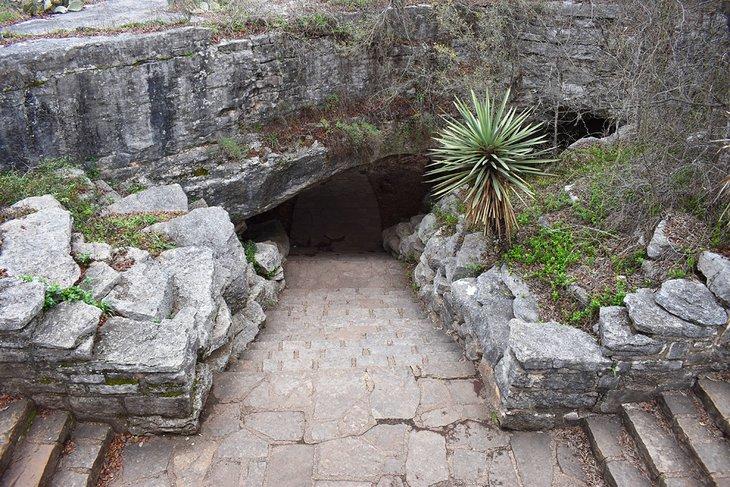 Parque Estatal Longhorn Cavern