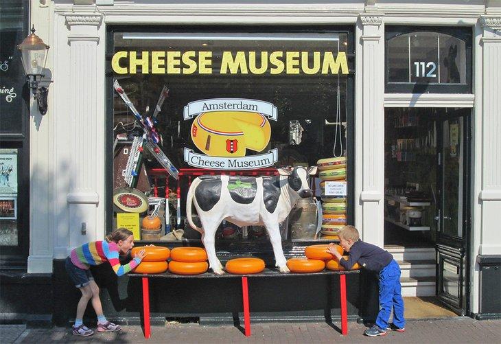El queso es una comida muy querida en Ámsterdam, que tiene un museo dedicado a este delicioso manjar