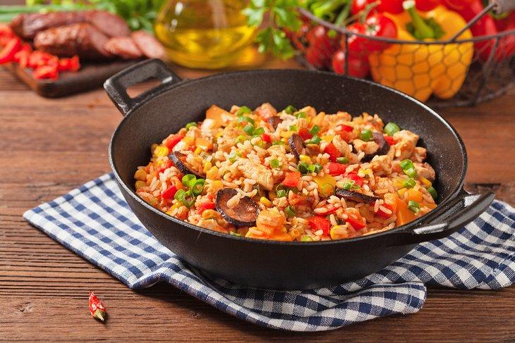 Jambalaya recién cocinado