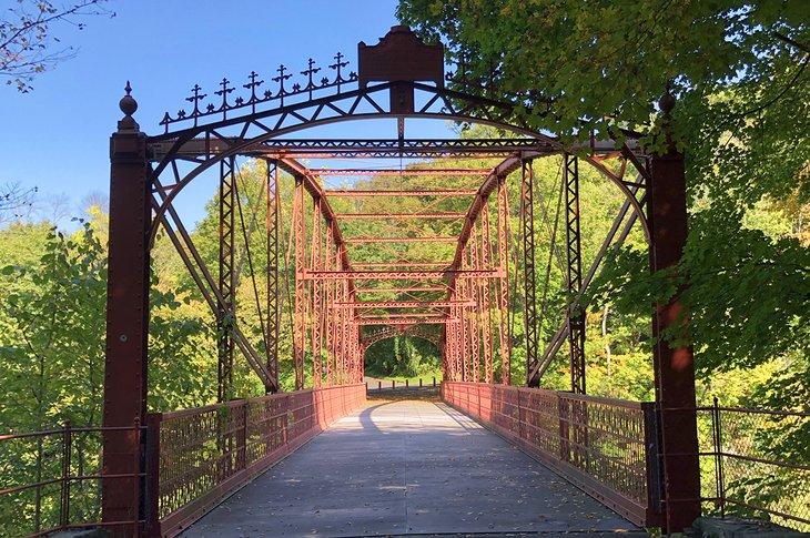 Puente de hierro de Berlín de 1895 en el Parque Estatal Lover's Leap