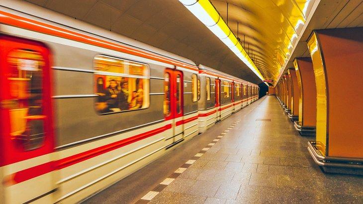 Estación de metro en Praga