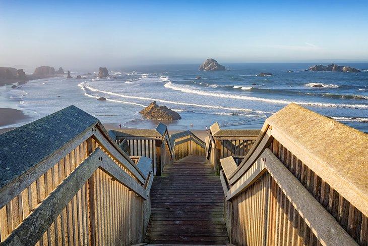 Escalera que conduce a la playa de Bandon