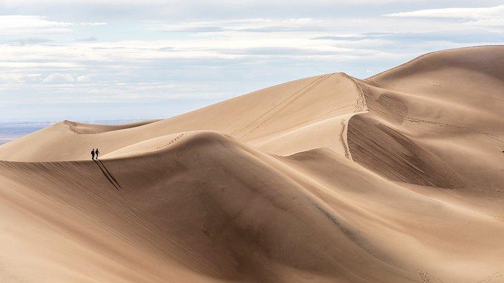 Wanderer im Great Sand Dunes National Park, Colorado