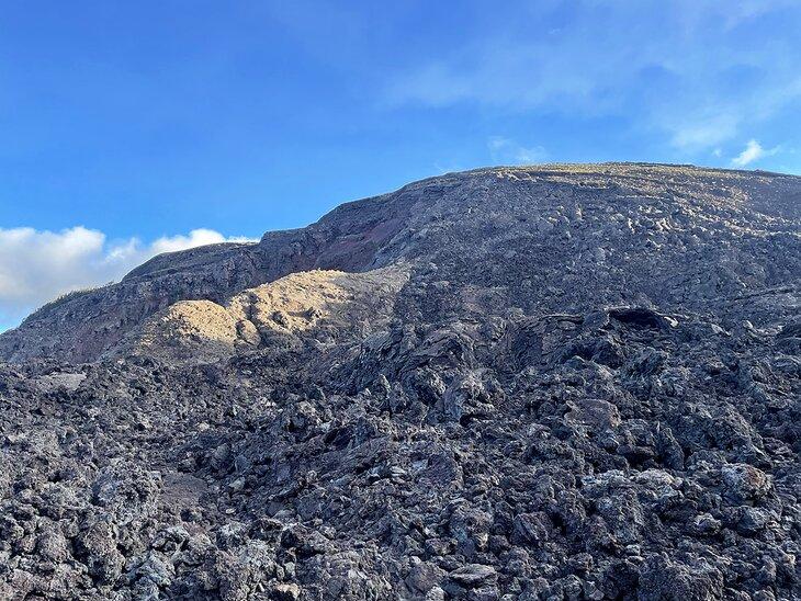 Les champs de lave au fond du cratère Kilauea Iki