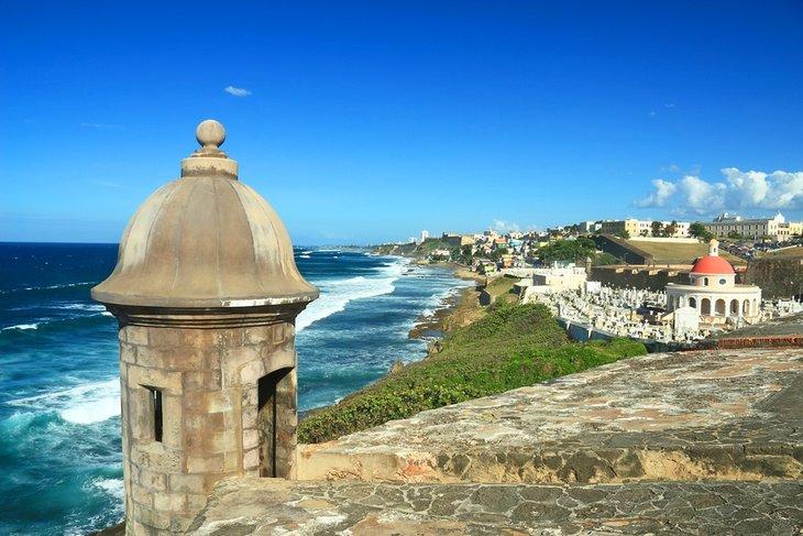 Batería en El Morro en San Juan, Puerto Rico