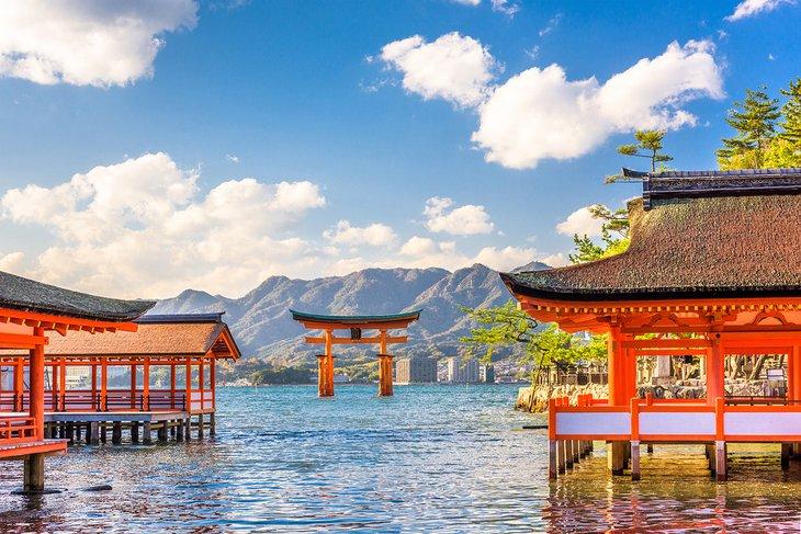 Miyajima Insel und das schwimmende Torii