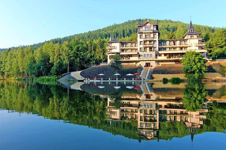 Fuente de la foto: Retro Riverside Wellness Resort