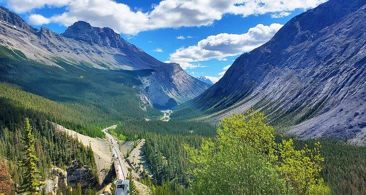 Mirador a lo largo del Icefields Parkway
