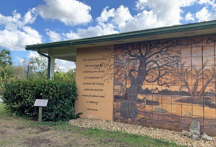 Das Backyard Wilderness Mural
