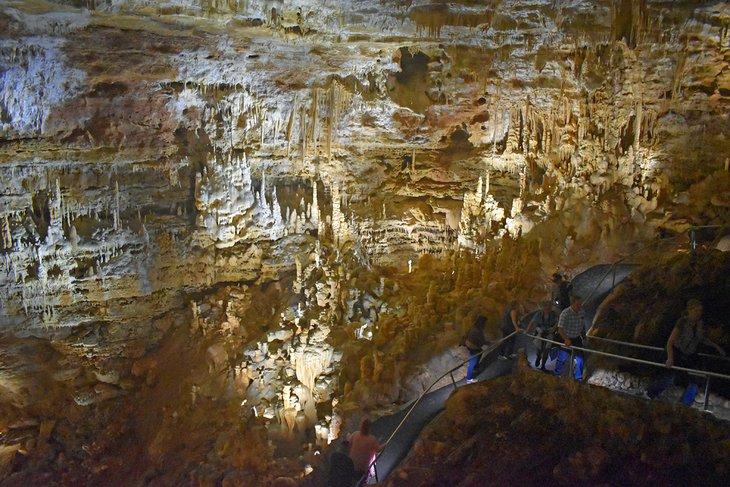 Cavernas de Puente Natural
