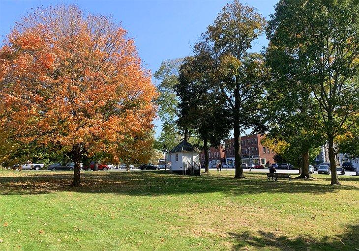 La Plaza del Pueblo en Litchfield
