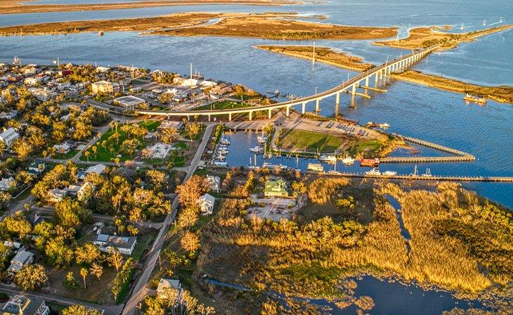 Vista aérea de Apalachicola al atardecer