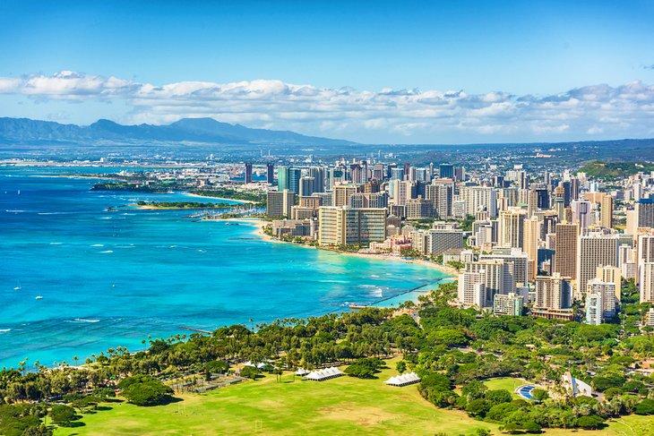 Blick über Honolulu vom Diamond Head Aussichtsplattform