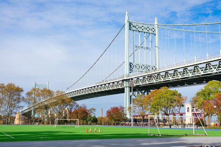 Parque Astoria y el Puente Triborough