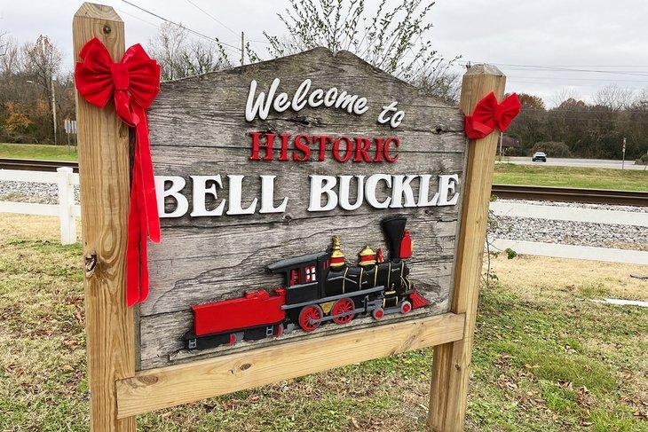 Cartel de bienvenida a Bell Buckle
