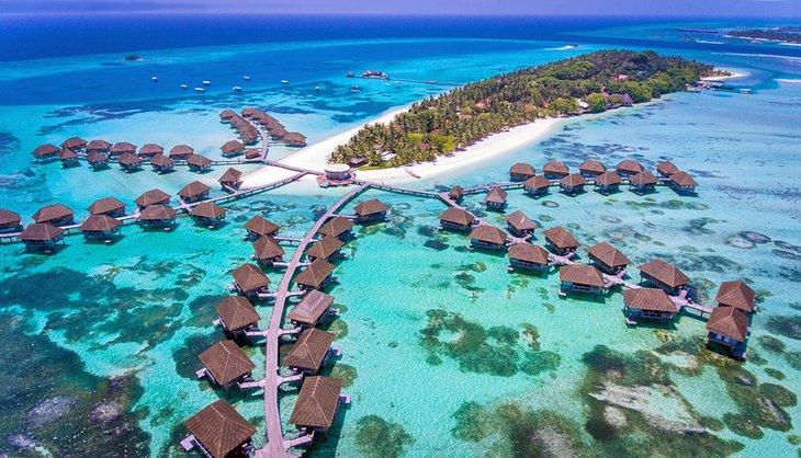 Vue aérienne d'un complexe dans les Maldives