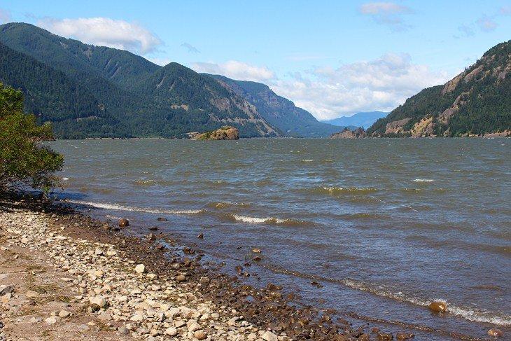 Rivage au parc d'État de Viento