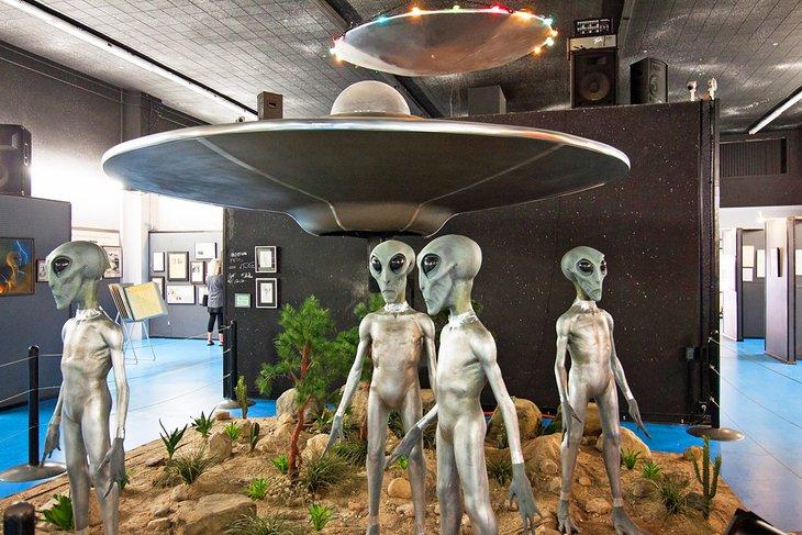 Musée international des OVNIs et Centre de recherche