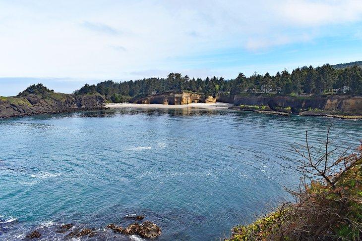 Punto de vista de Whale Cove, Mirador Escénico de Rocky Creek State