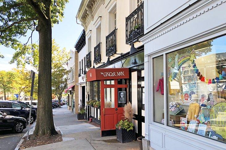 Tiendas a lo largo de Greenwich Avenue
